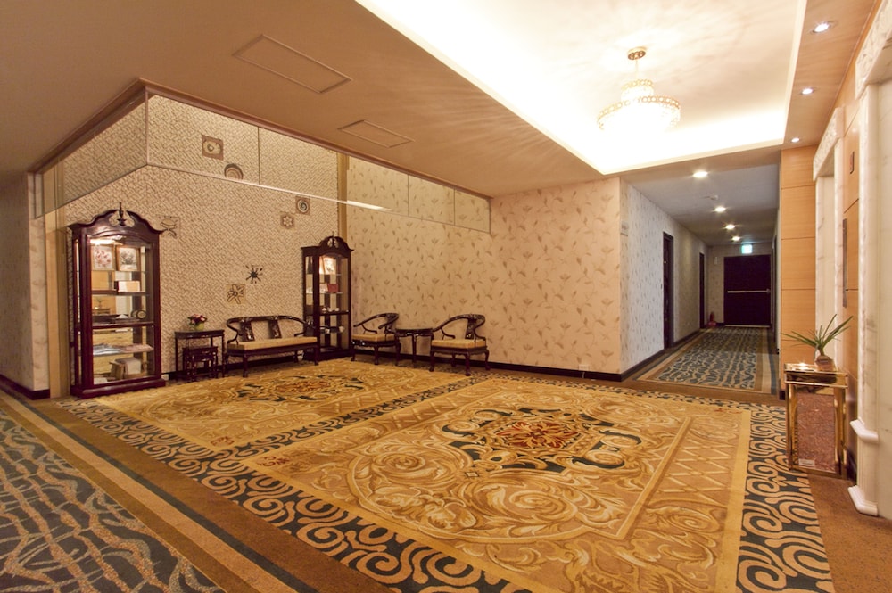 Grand Pleasure Spring Hotel 33/50