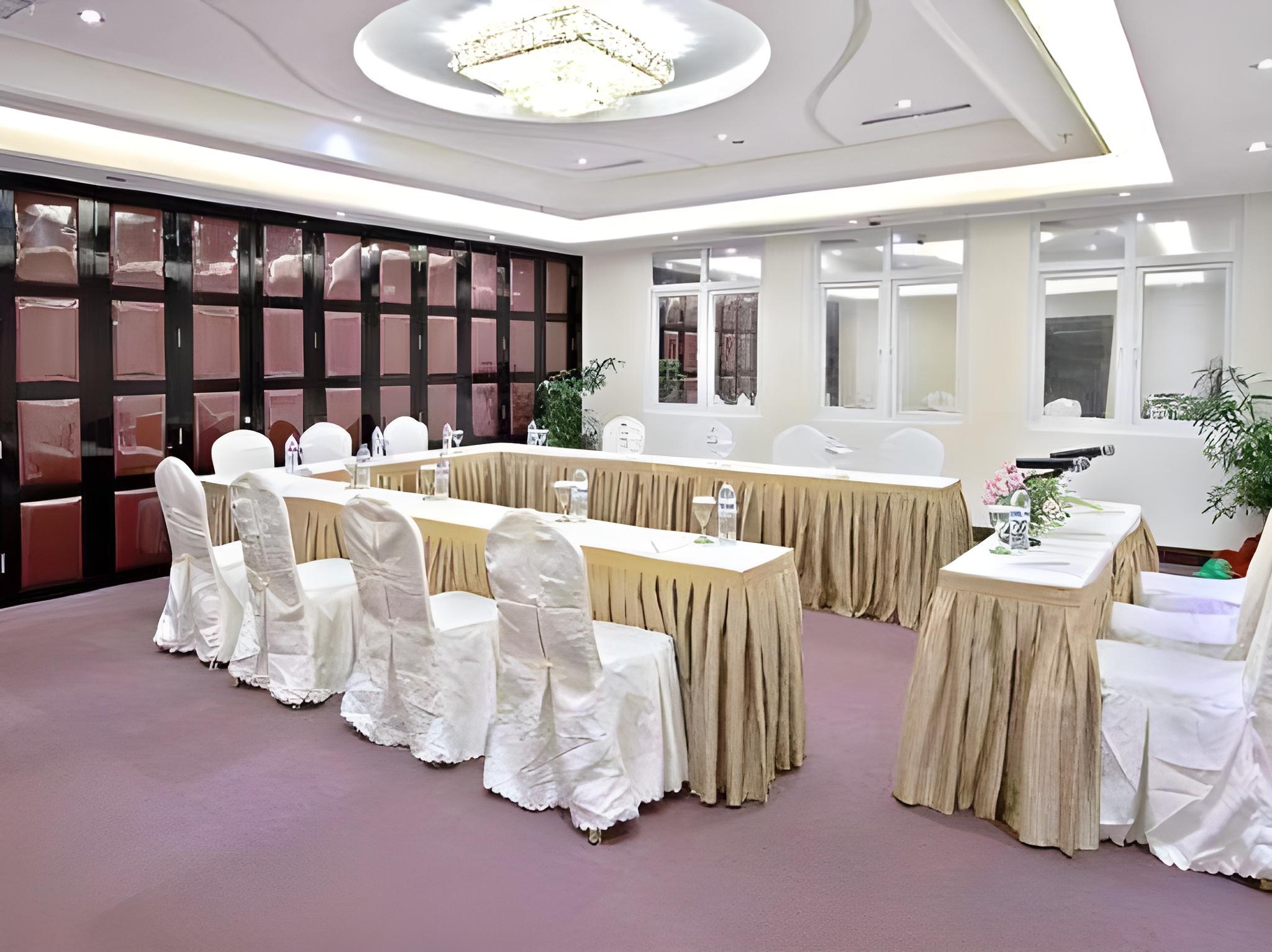 Grand Puncak Lestari Hotel 4/24