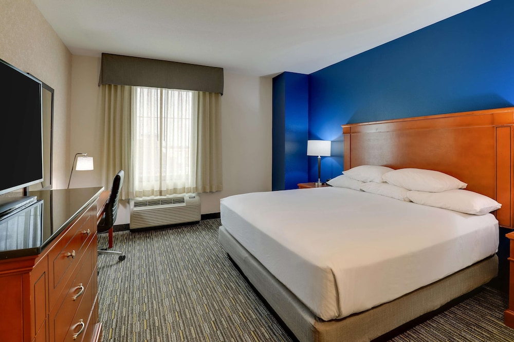 Drury Inn and Suites St Louis Arnold 8/46