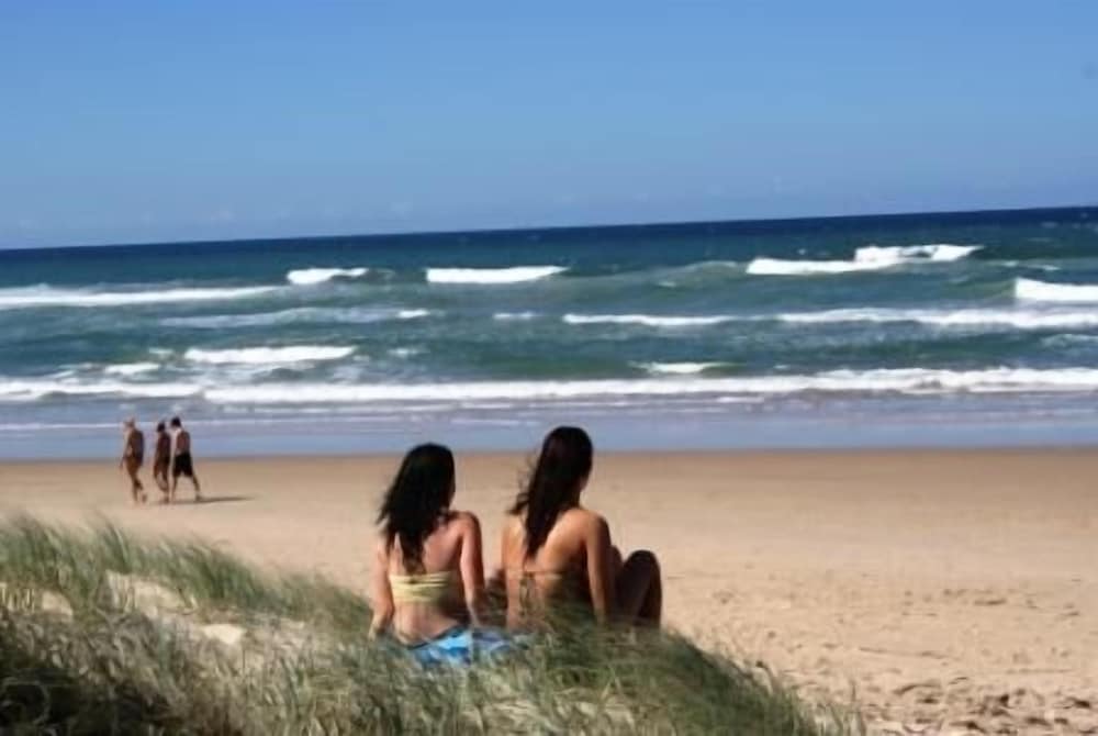 Coolum Budget Accommodation 34/34