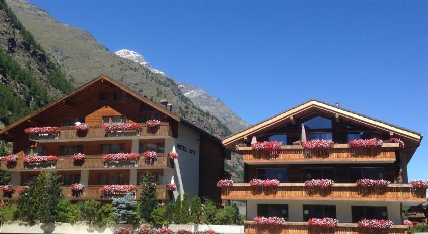 City Hotel Haupthaus And Nebenhaus 2/14