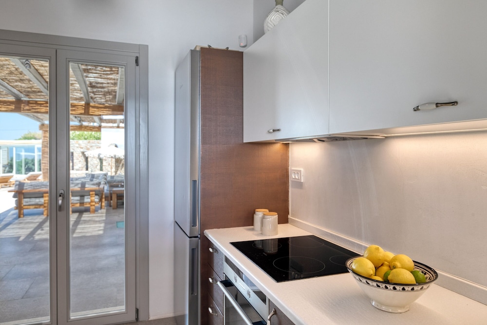 M Mykonos Villas 50/50