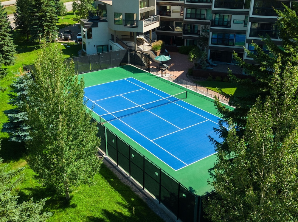 The Vail Spa Condominiums 35/76