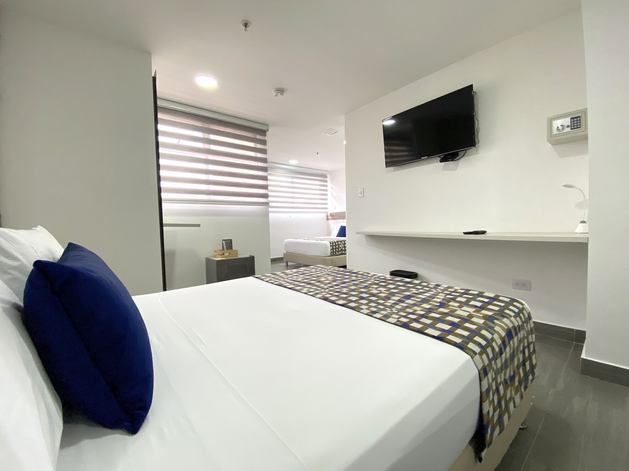 Family, Triple, 3 Double Beds