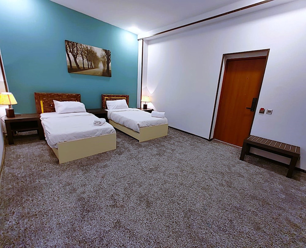 Crossway Hotel Baku 29/60