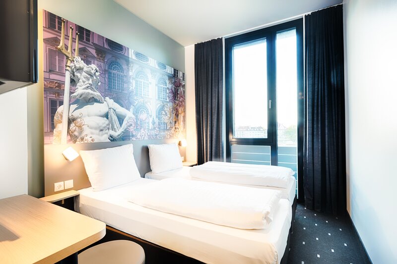 Standard, Twin Beds