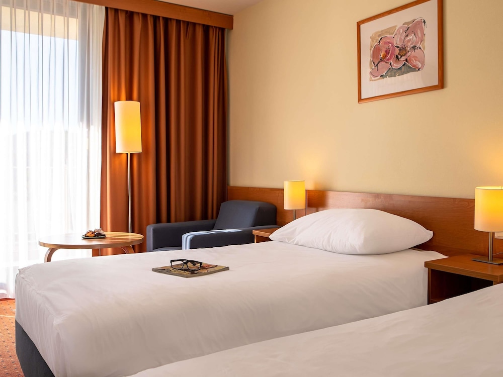 MERCURE KARPACZ SKALNY 17/50