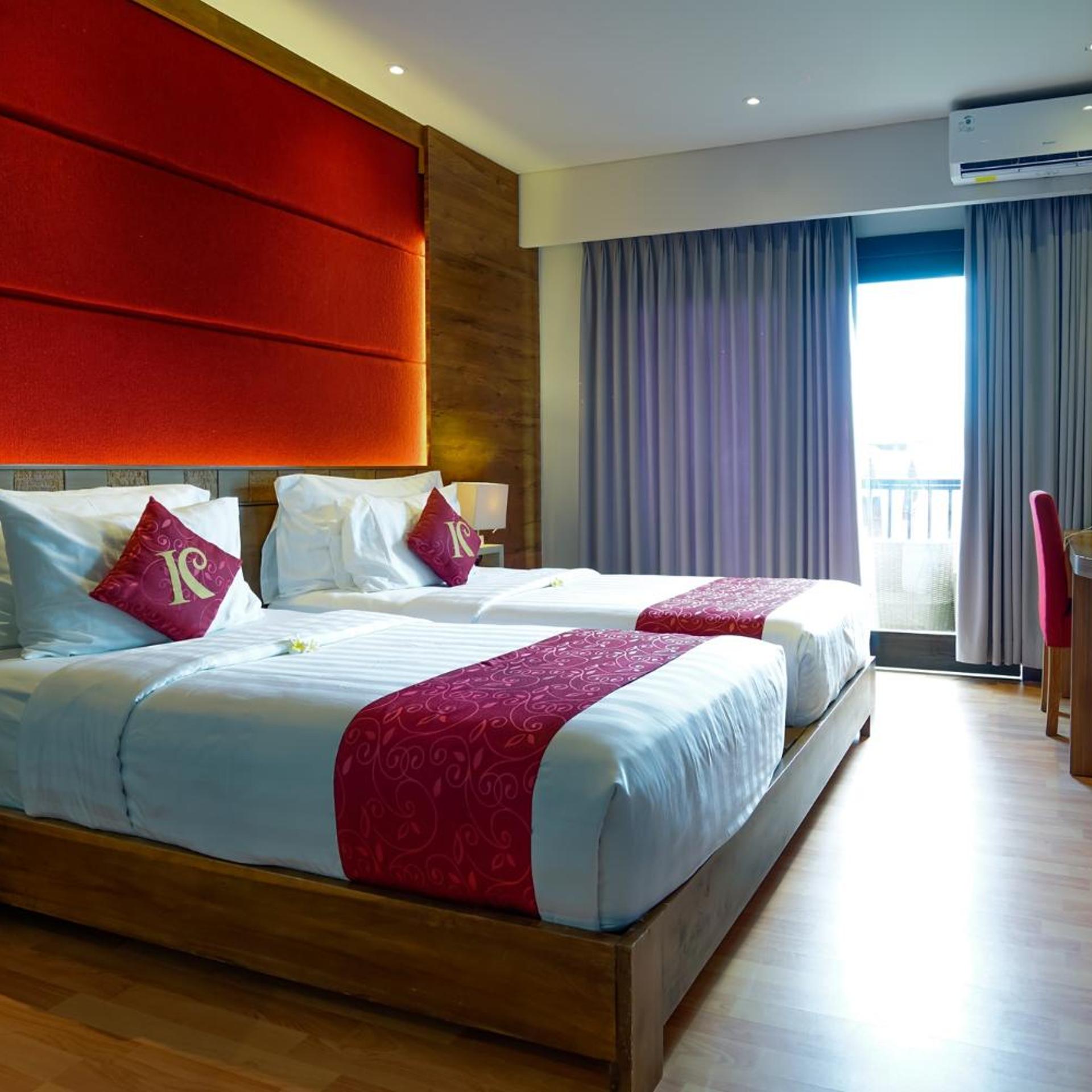 غرفة بسرير مزدوج أو سريرين منفصلين، The Kirana Canggu Hotel 2/8