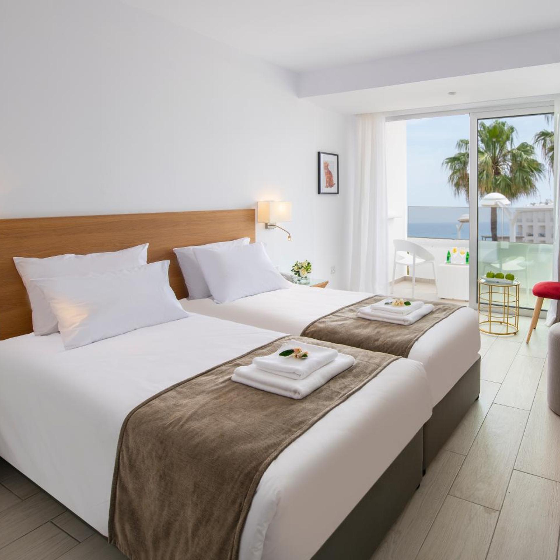 Superior, Double or Twin Bed, Side Sea View