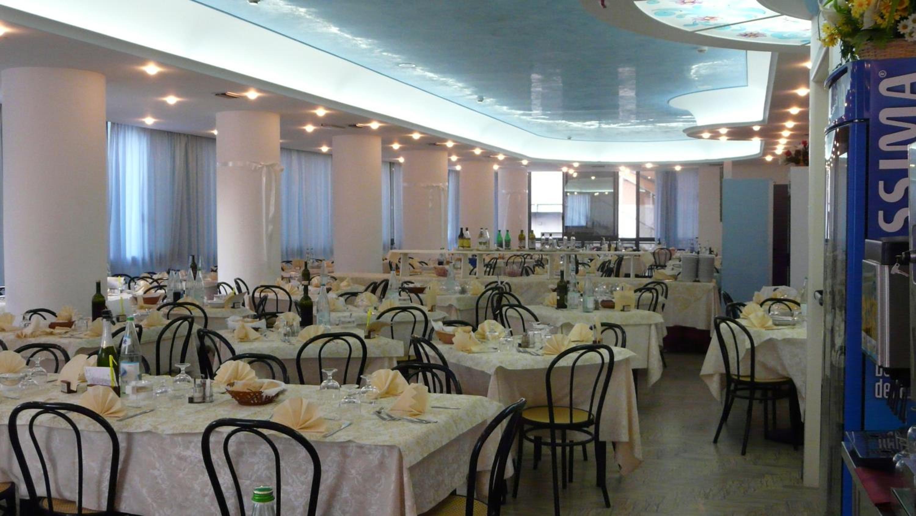 Christian Hotel 39/50