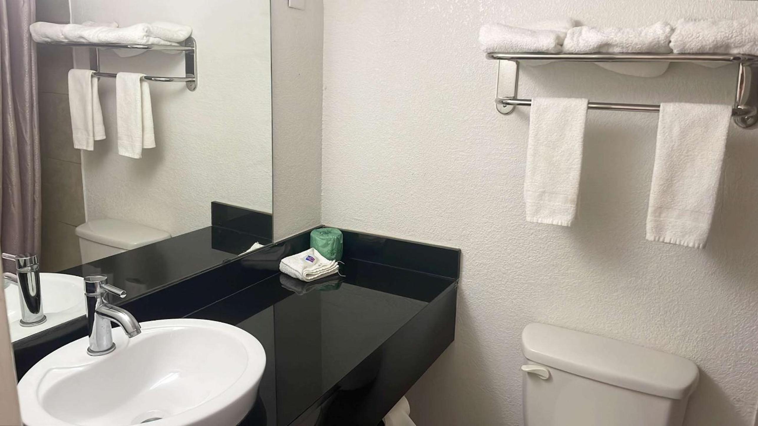 غرفة بسريرين كوين لغير المدخنين، Motel6 Wichita Falls, TX - North 9/10