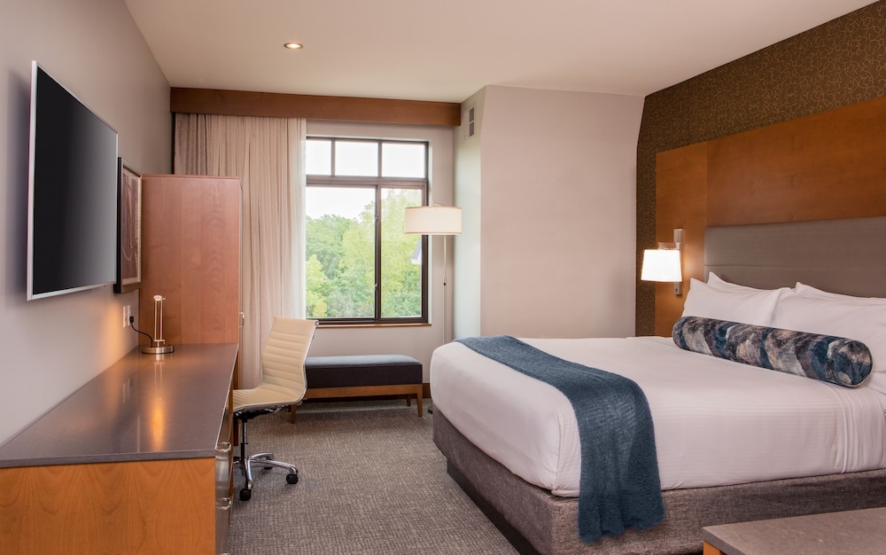 The Hotel Landing 16/57