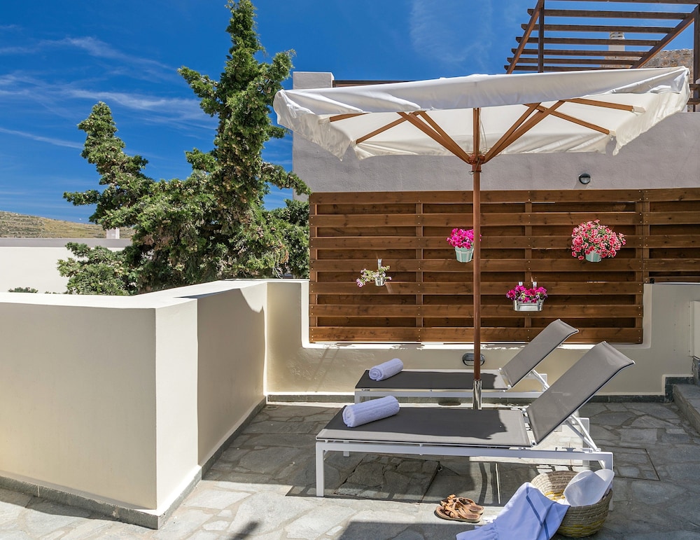 Syra Suites 22/50