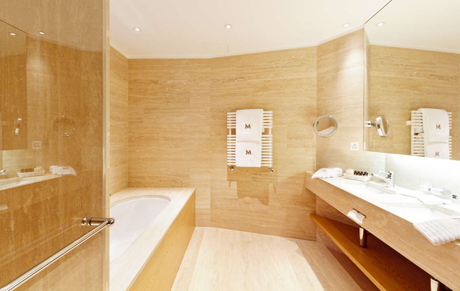 Art Boutique Hotel Monopol 26/27