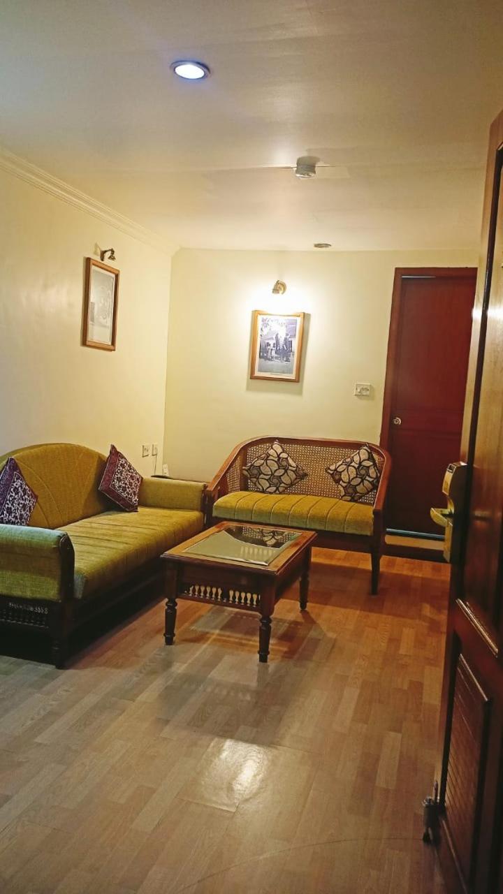 Ktdc Mascot Hotel 30/55