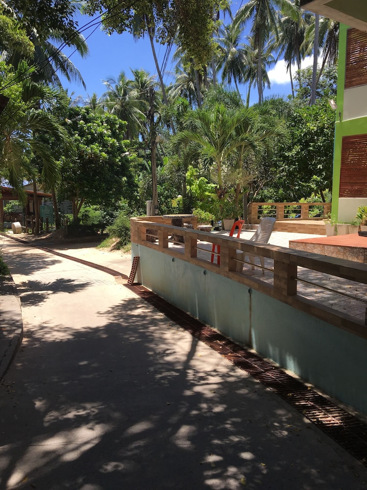 Ocean View Resort Koh Tao 10/71