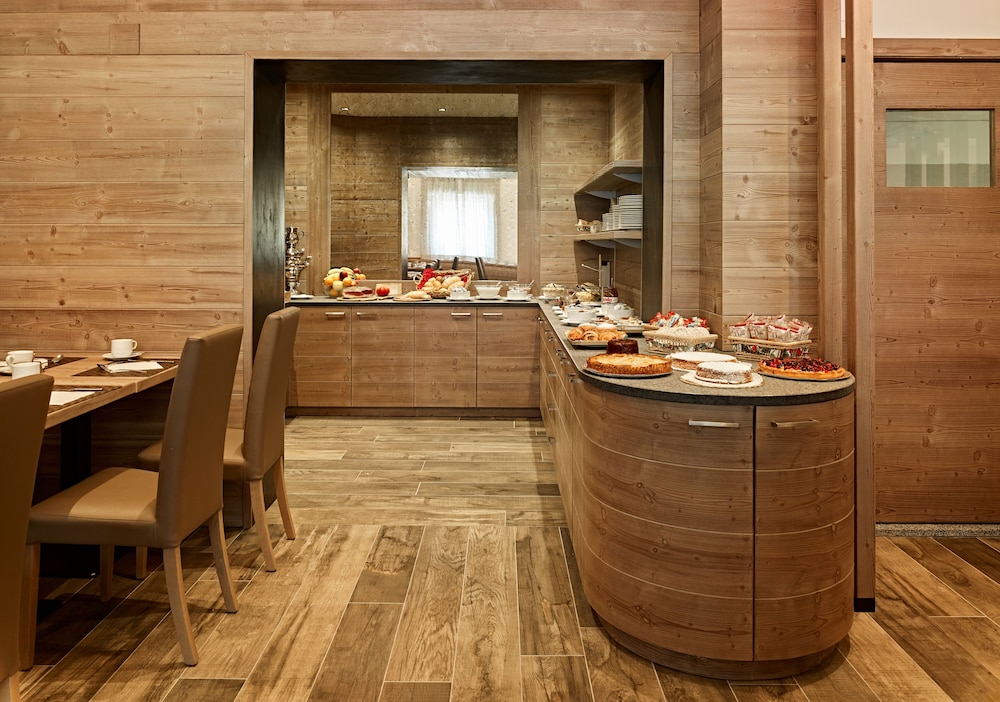 Arnica Hotel 36/47