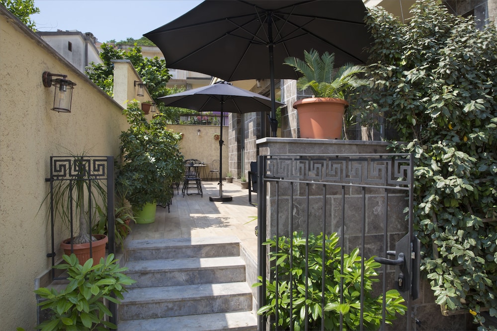 Garni Hotel Vladimir 27/33