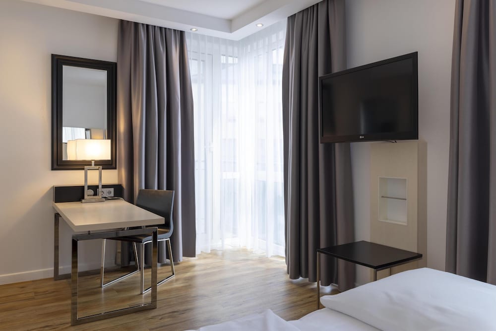 غرفة سوبيريور بسريرين منفصلين بشرفة، Scandic Berlin Kurfurstendamm 6/10