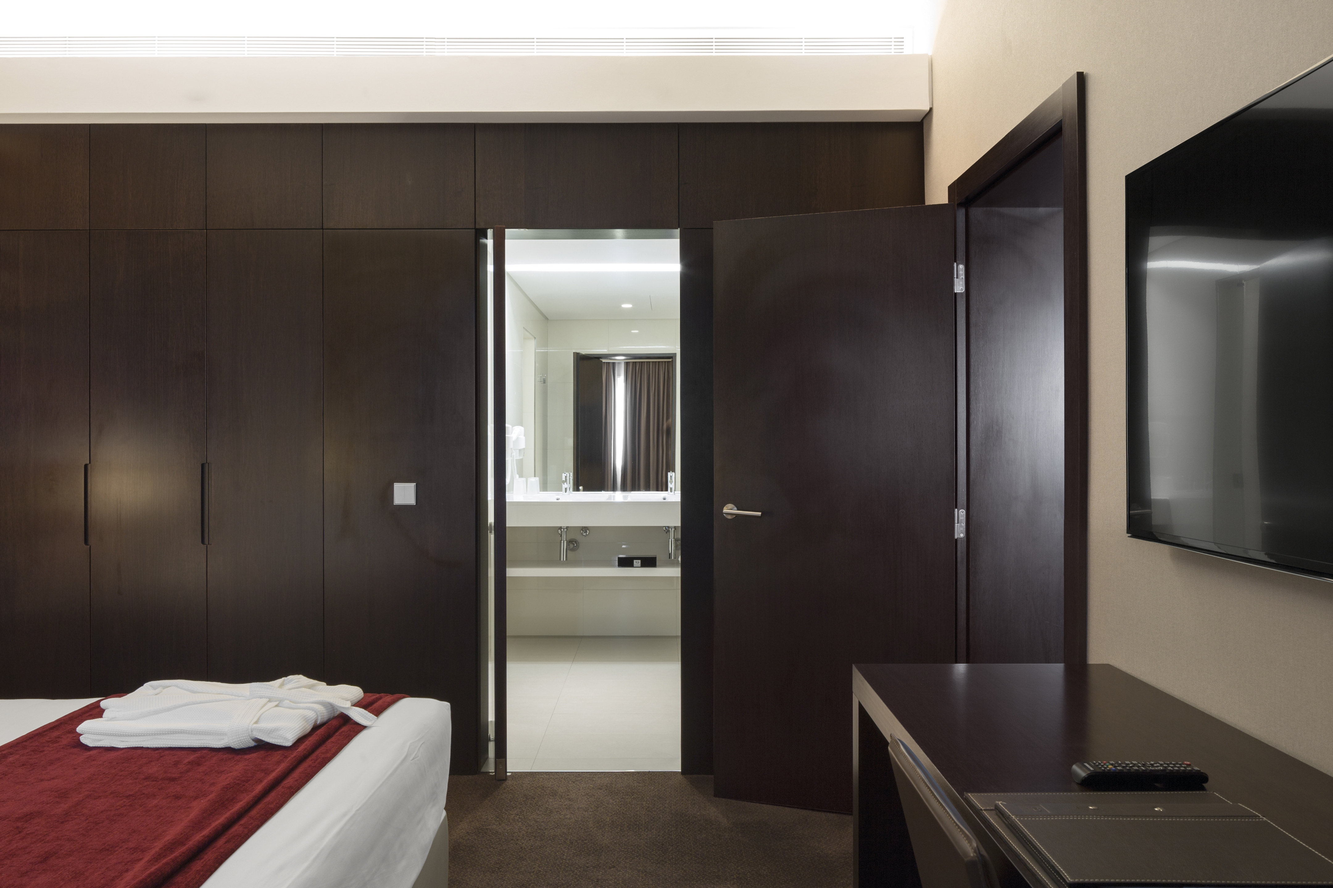 Hotel Tropico 14/63