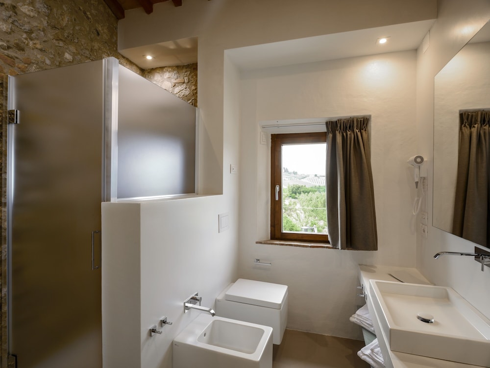 Tenuta Sovestro 50/50