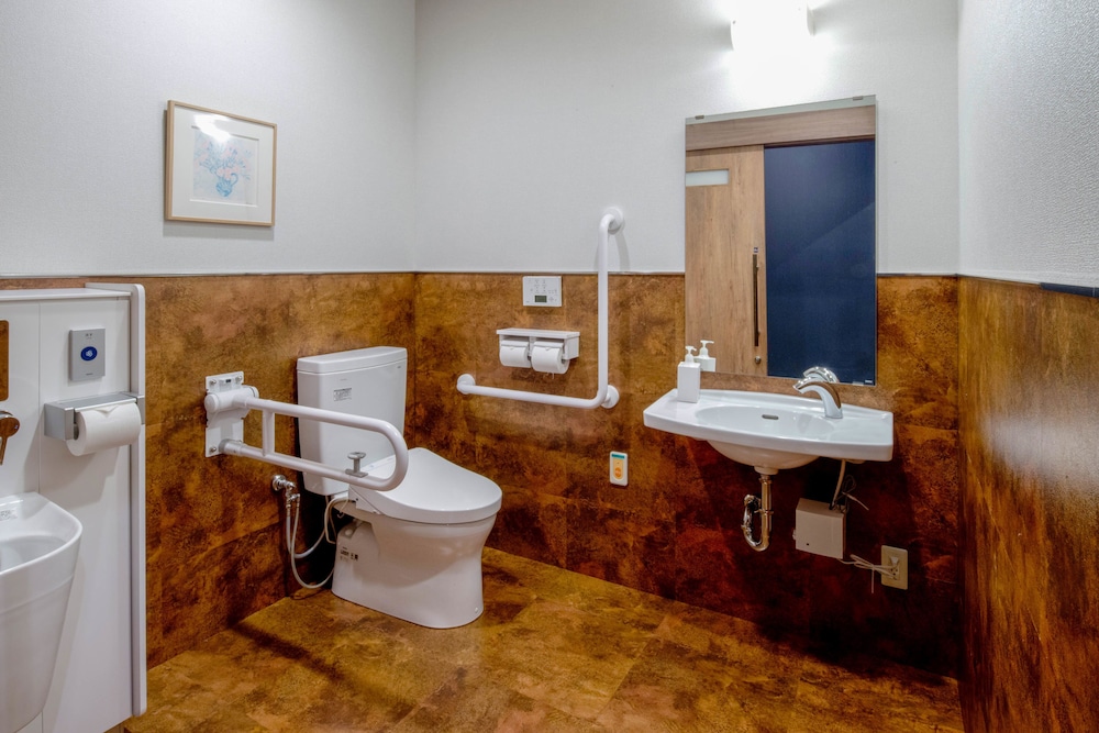 HOTEL ROUTE-INN TAKAMATSU YASHIMA 34/34