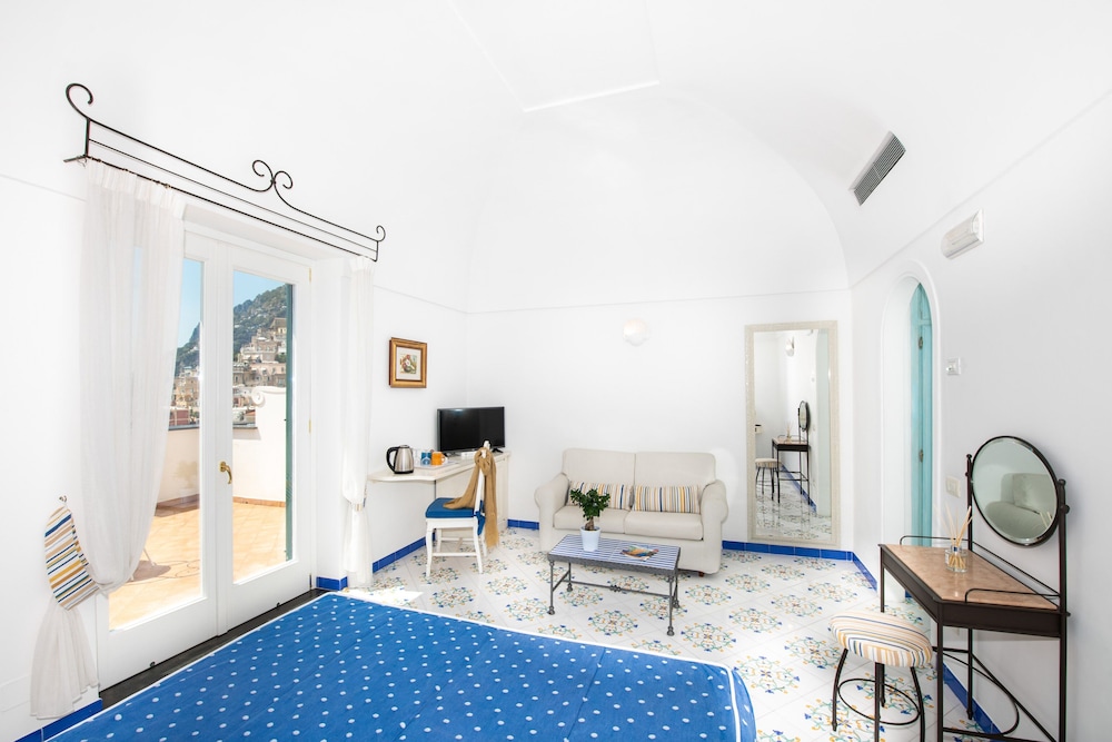Alcione Residence 12/73