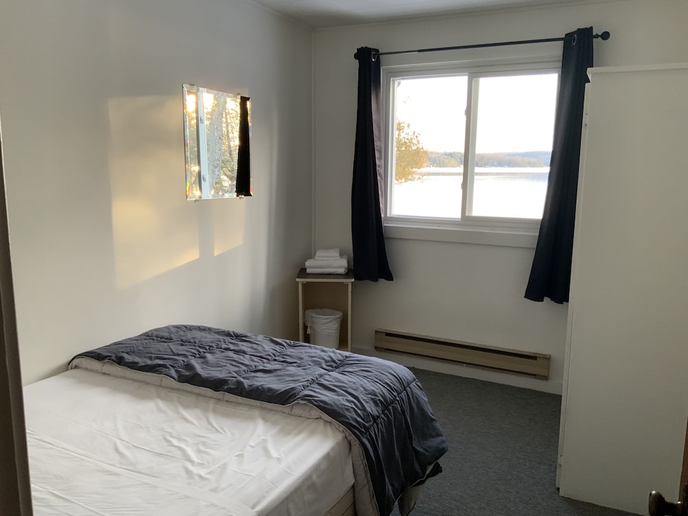 3 Bedrooms, Cottage, King and Queen Bed, Sunset View, Lake View