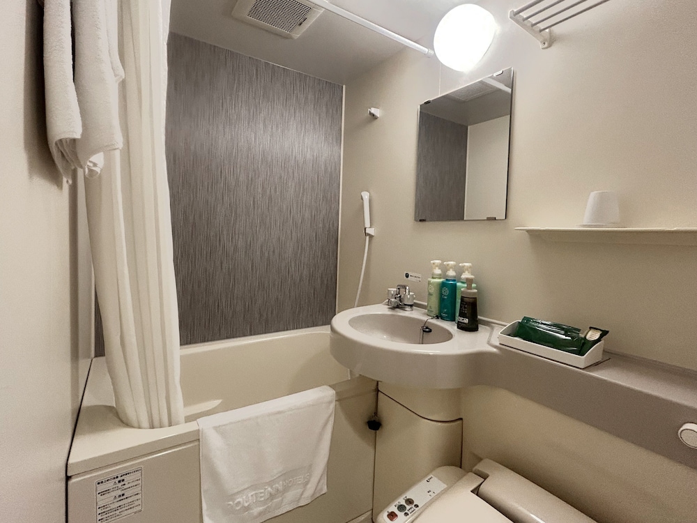 Hotel Route Inn Marugame 50/52