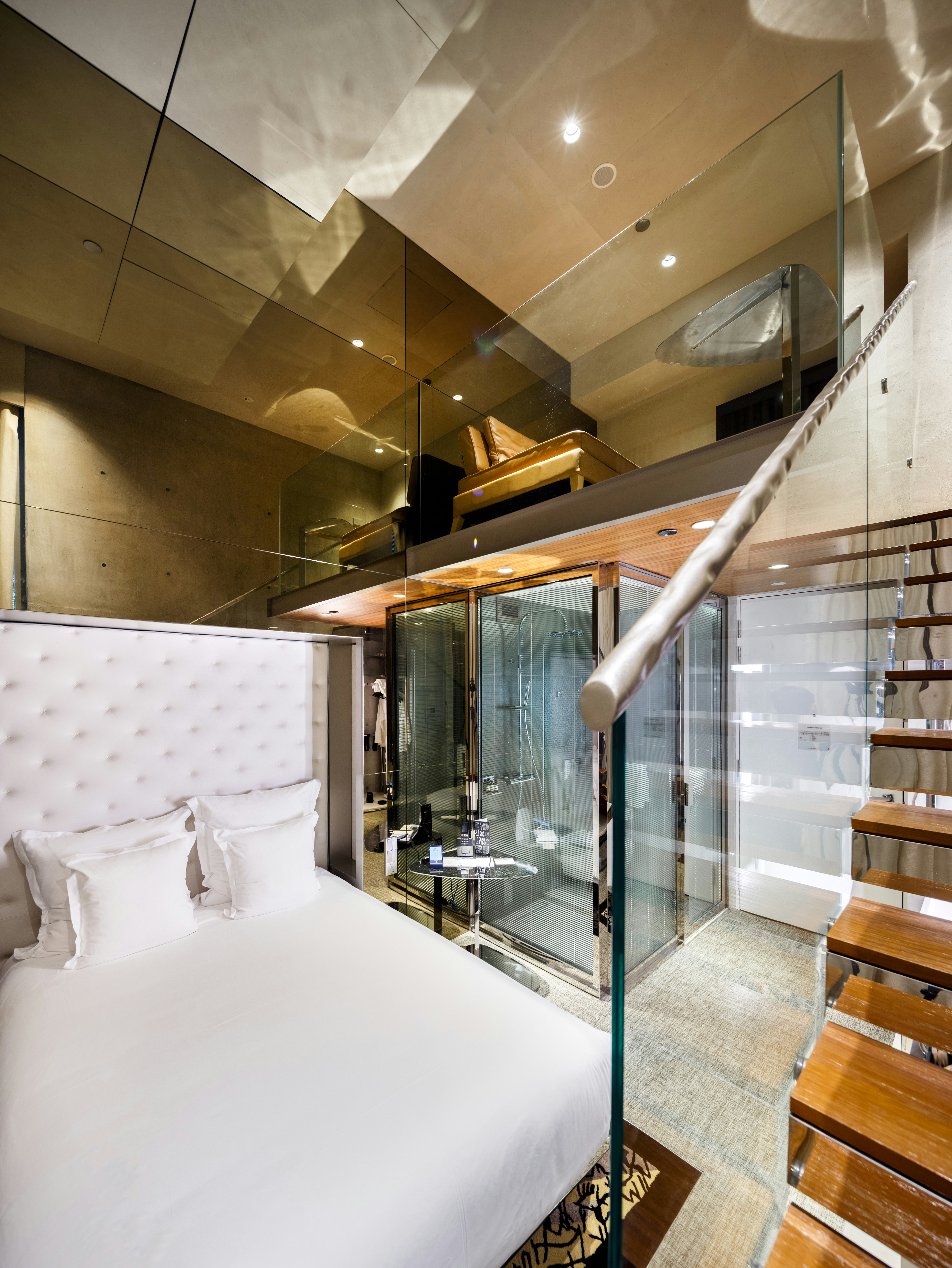 M Social Singapore 25/81