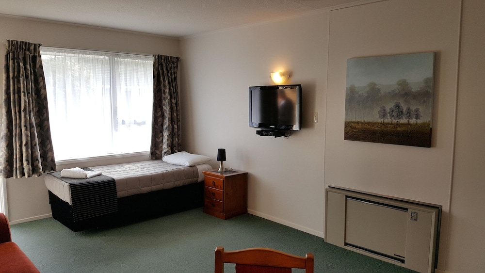 Aalton Motel 27/69