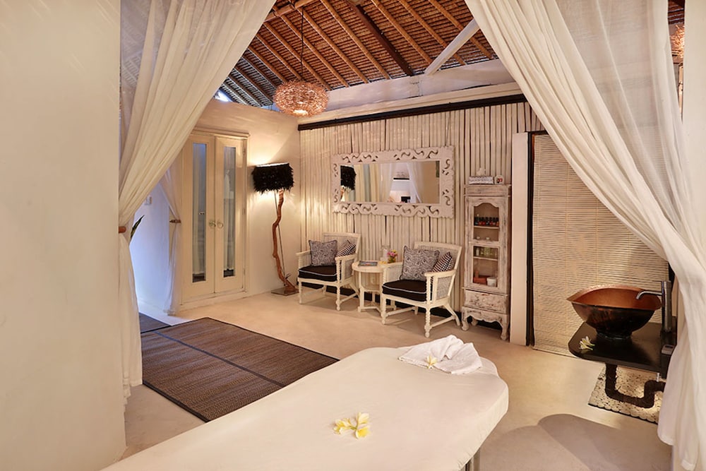 Gajah Biru Bungalows 22/50