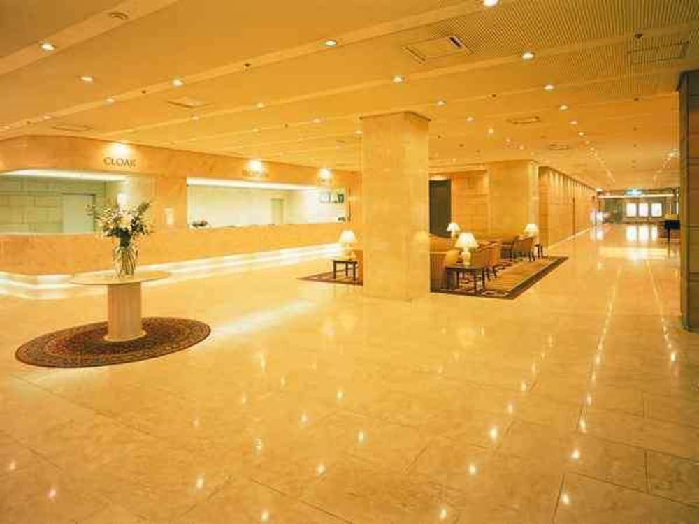Fukuyama New Castle Hotel 12/50