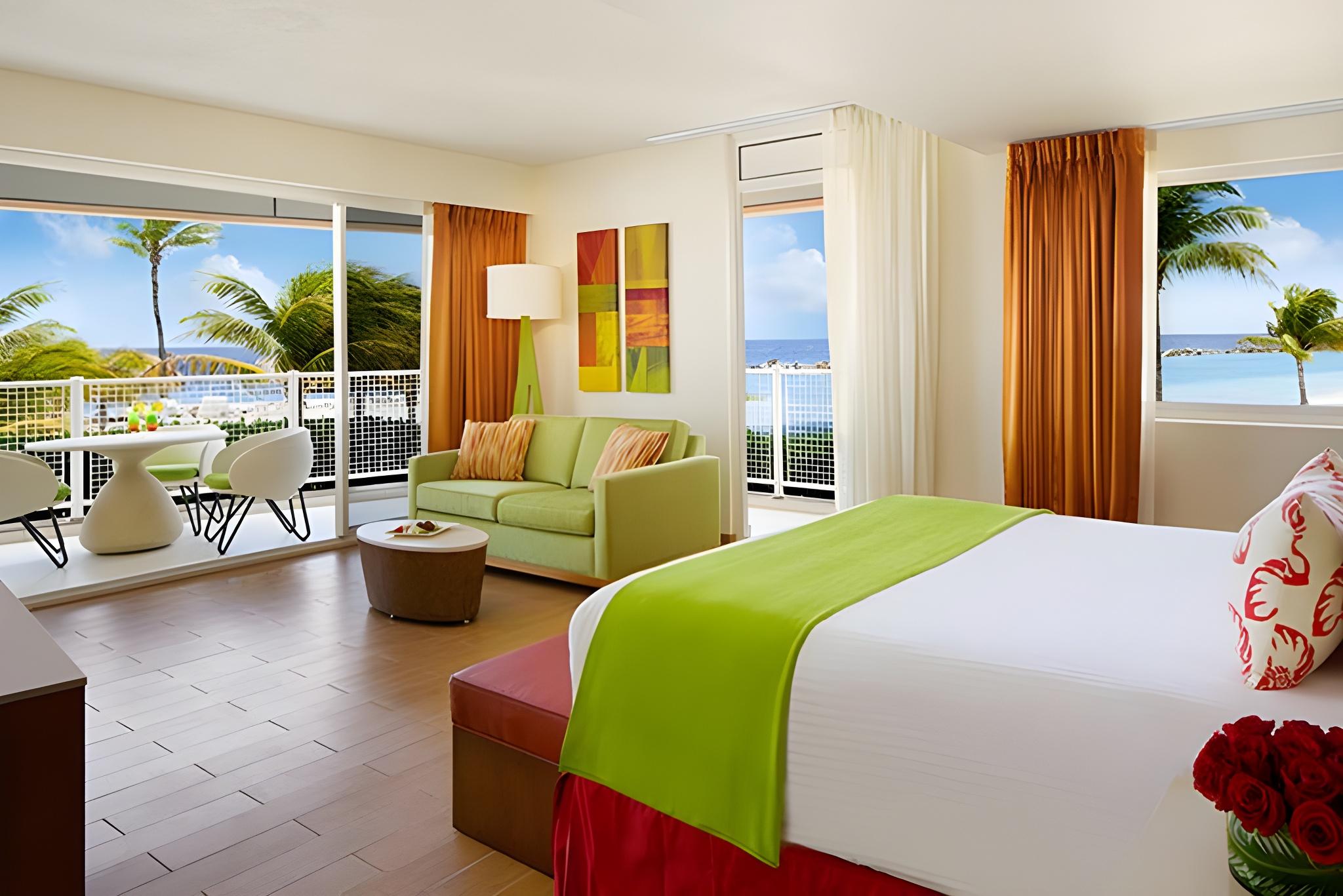 Honeymoon, Sun Club, Junior Suite, Ocean Front