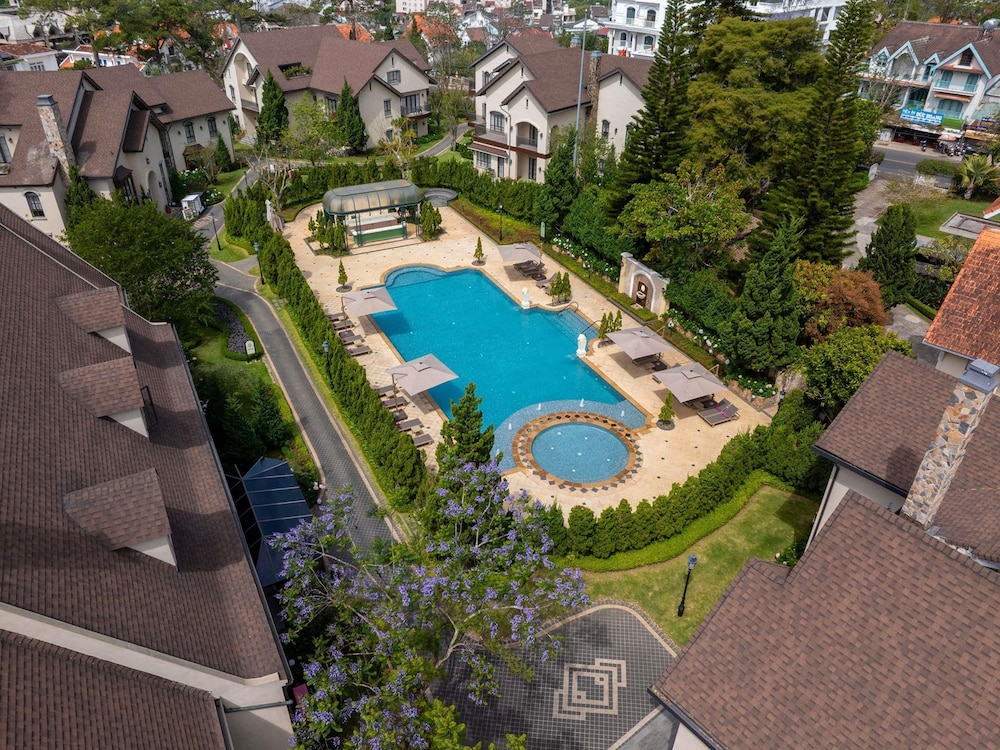 Mercure Da Lat Resort 46/49
