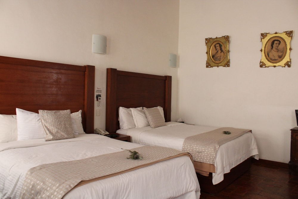 MASTER, SUITE, BALCONY