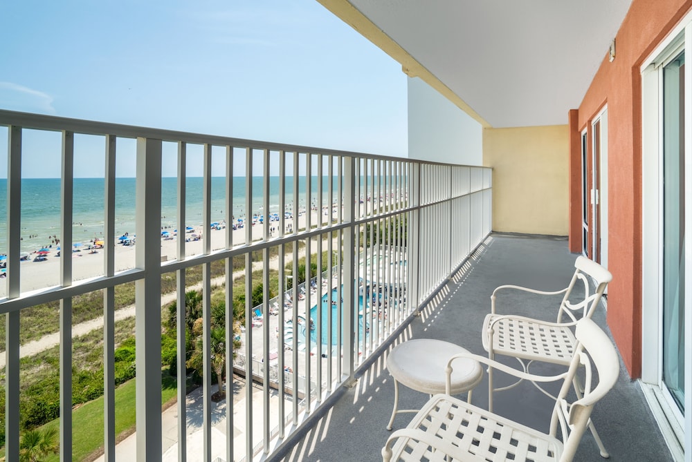 Palette Resort Myrtle Beach 18/42