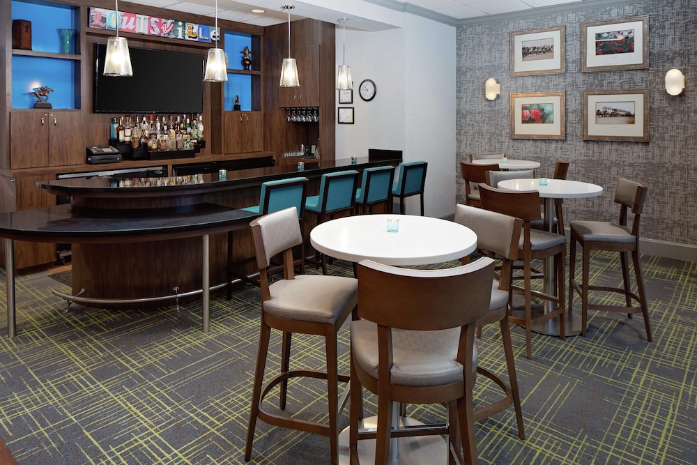 Hampton Inn Louisville Downtown 35/50
