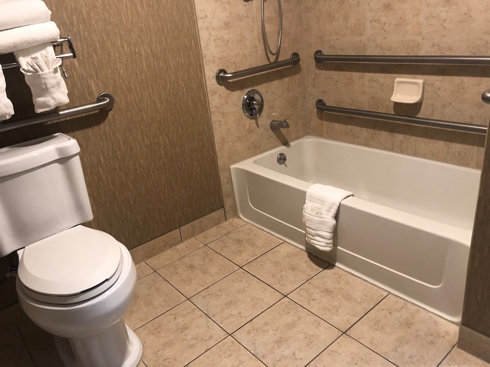 Comfort Inn Near Vail Beaver Creek 21/39
