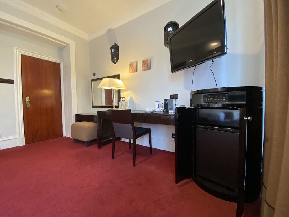 ORIGINAL RAJ HOTEL 33/55