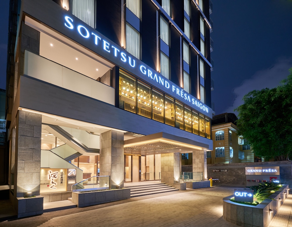 Sotetsu Grand Fresa Saigon 4/49