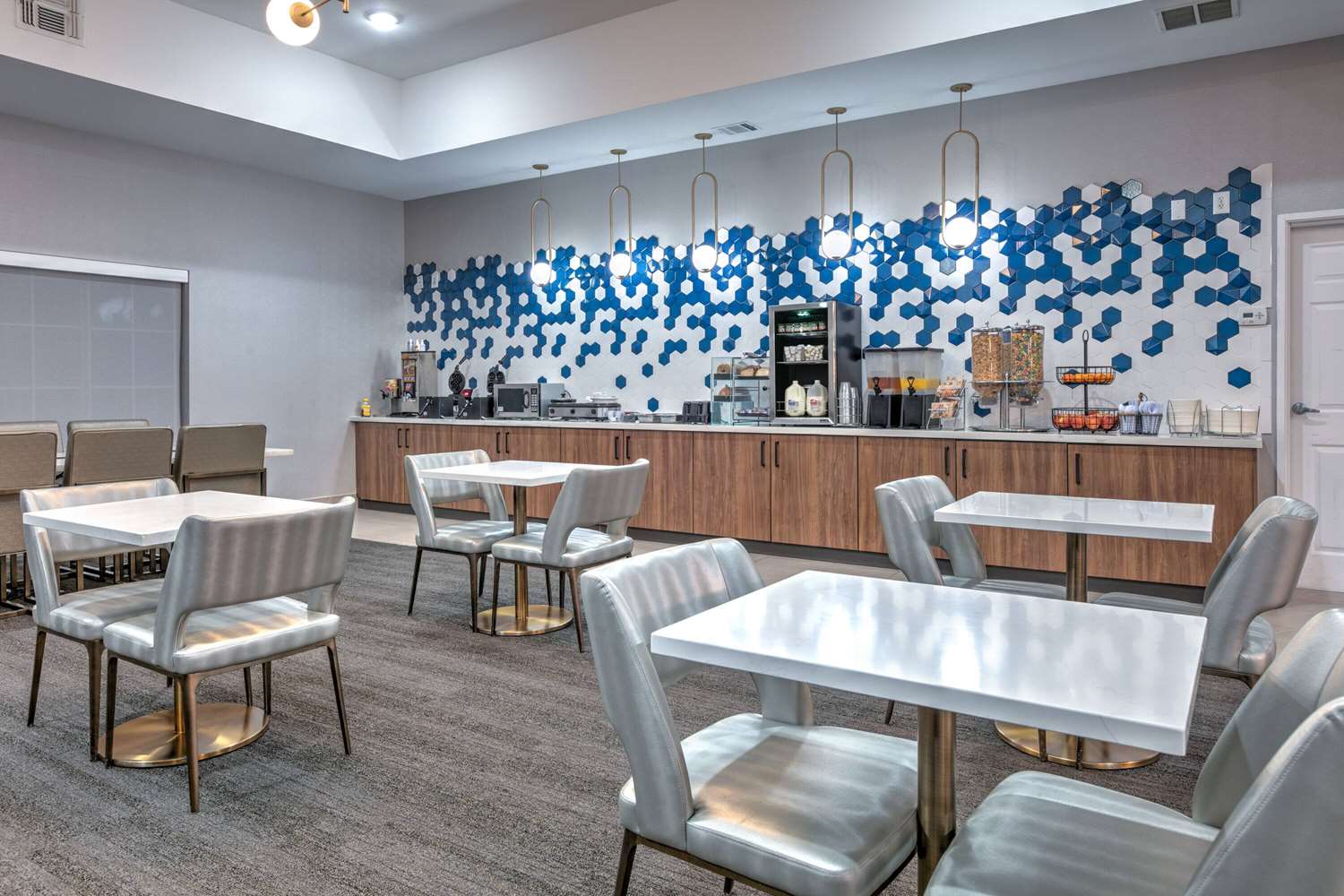 La Quinta Inn & Suites by Wyndham Decatur 31/46
