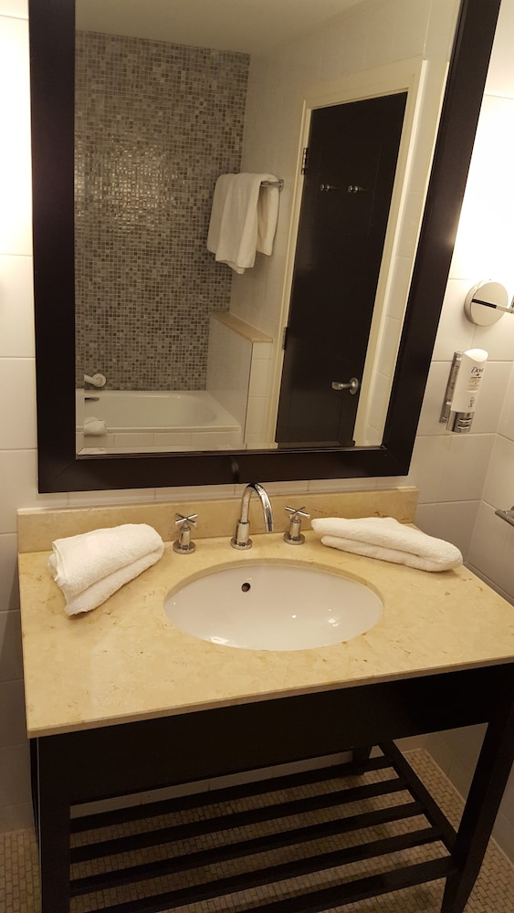 Shamrock Lodge Hotel 53/53