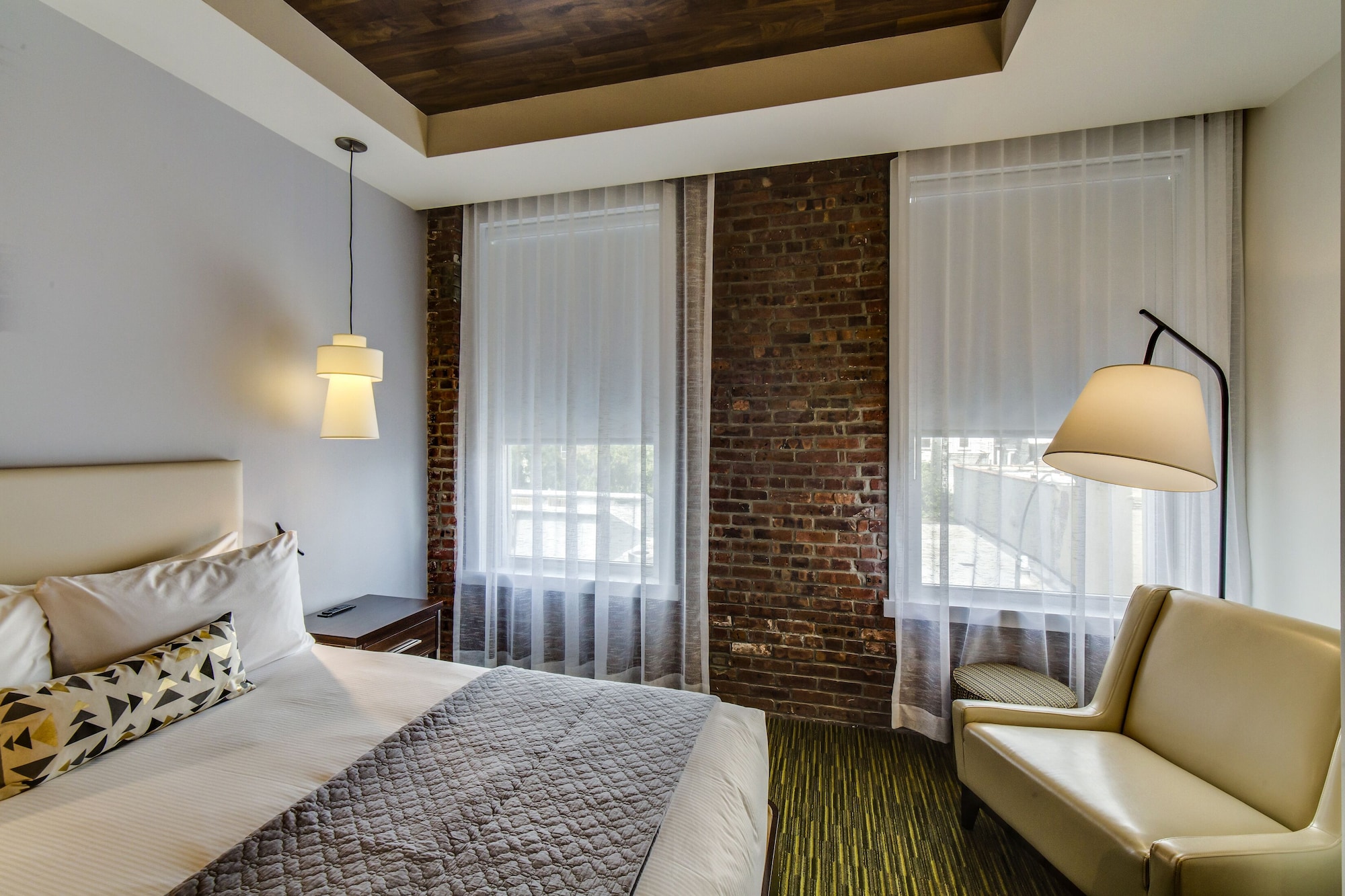STANDARD, QUEEN BED, ACCESSIBLE