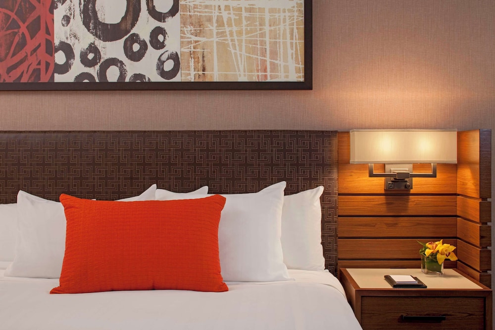 Hyatt Lodge Oak Brook Chicago 30/71