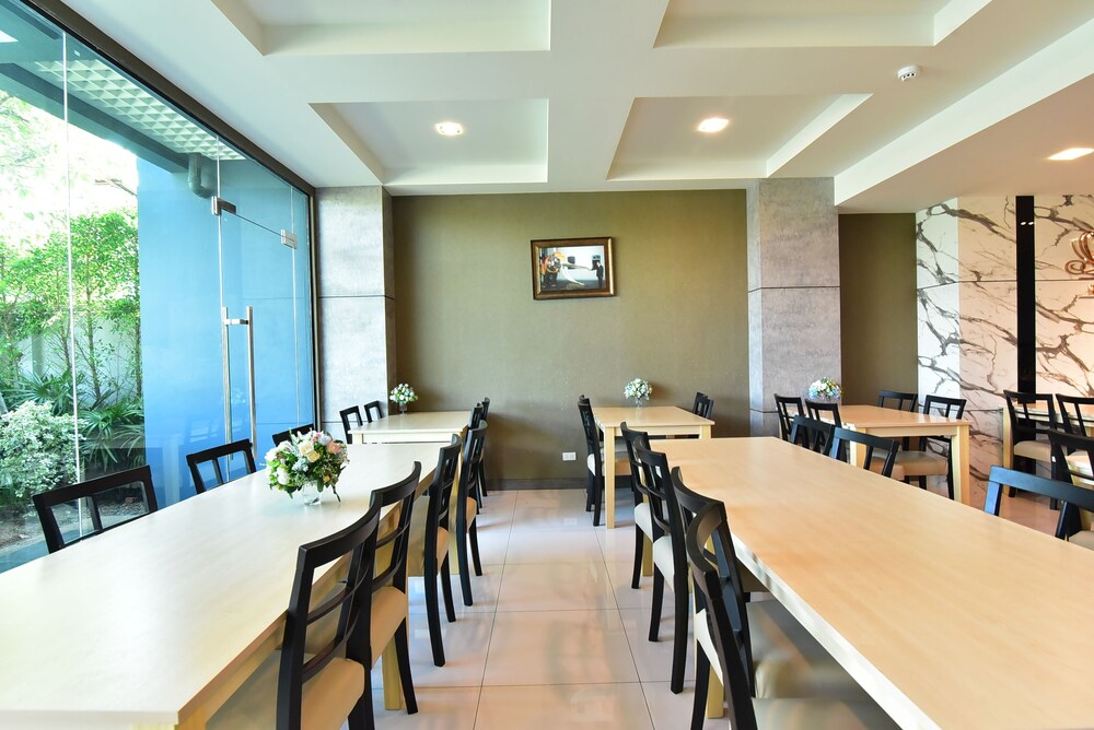 The U-Time Hotel 36/43