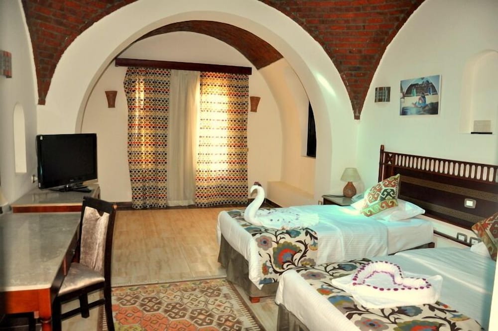 Beach Safari Nubian Resort 10/50