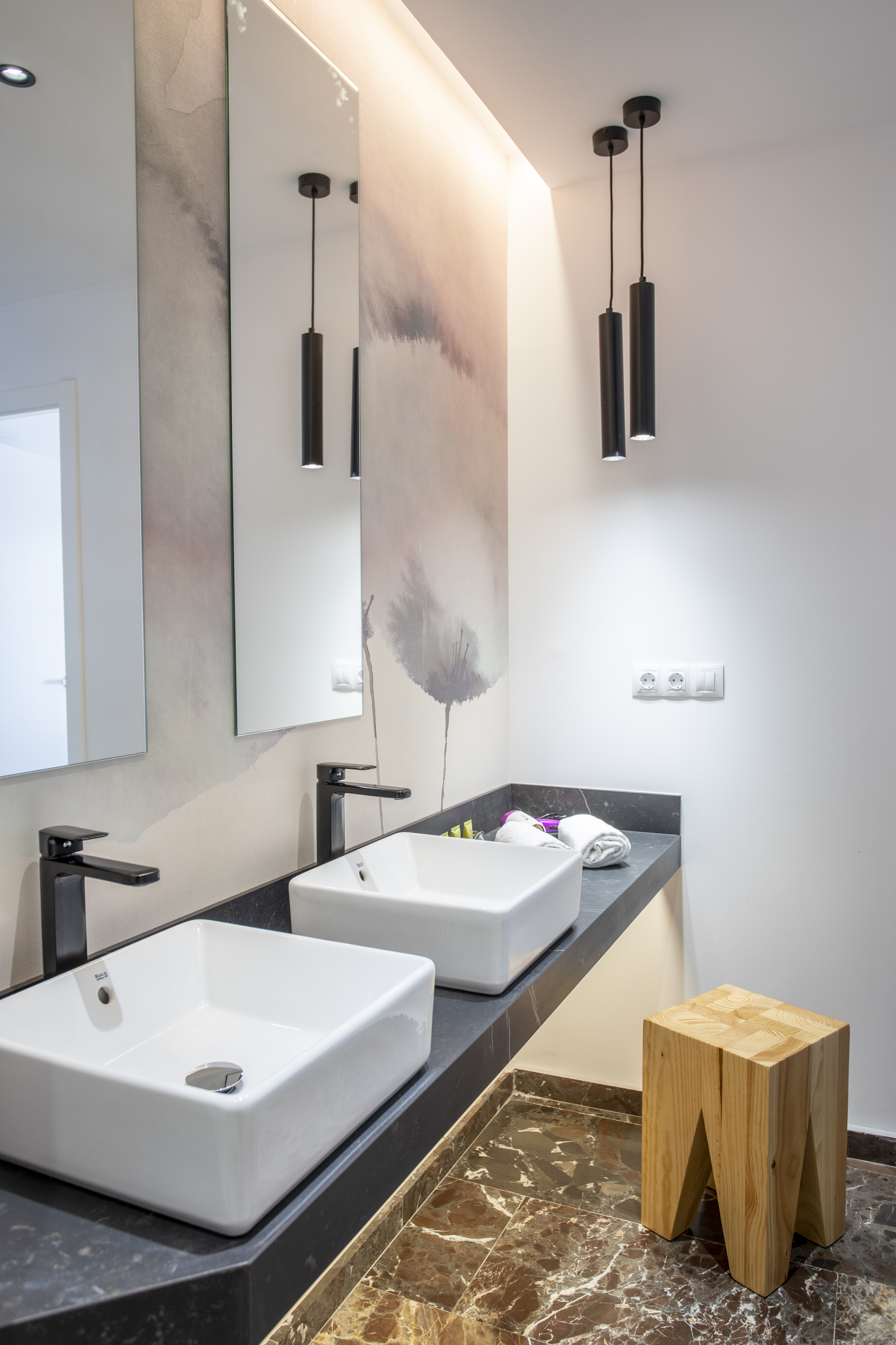 San Jaime Center Suites and Apartments 31/32