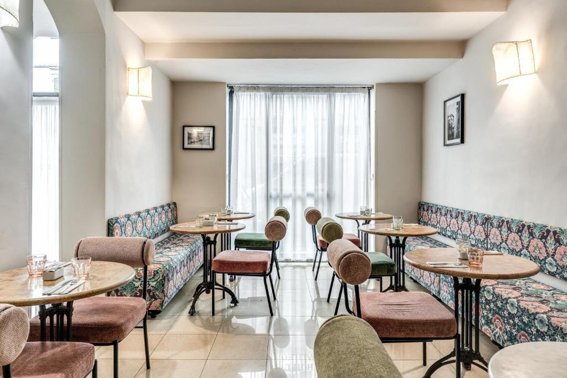 The Galileo Hotel 53/61