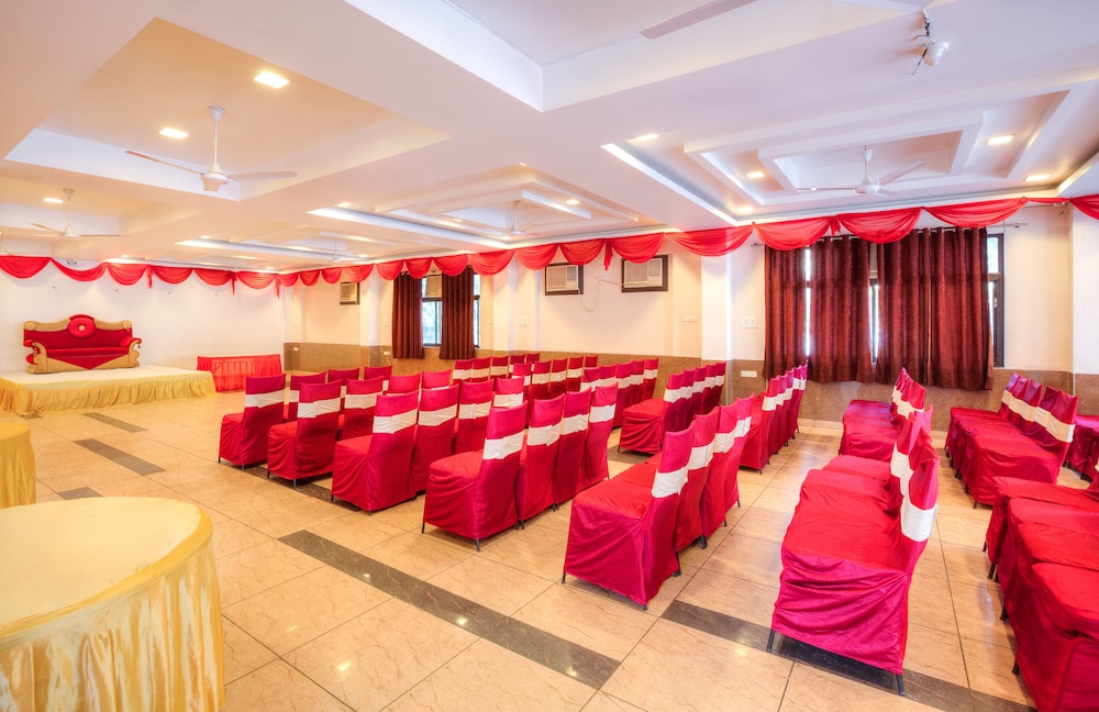 Treebo Shivam Inn 64/71